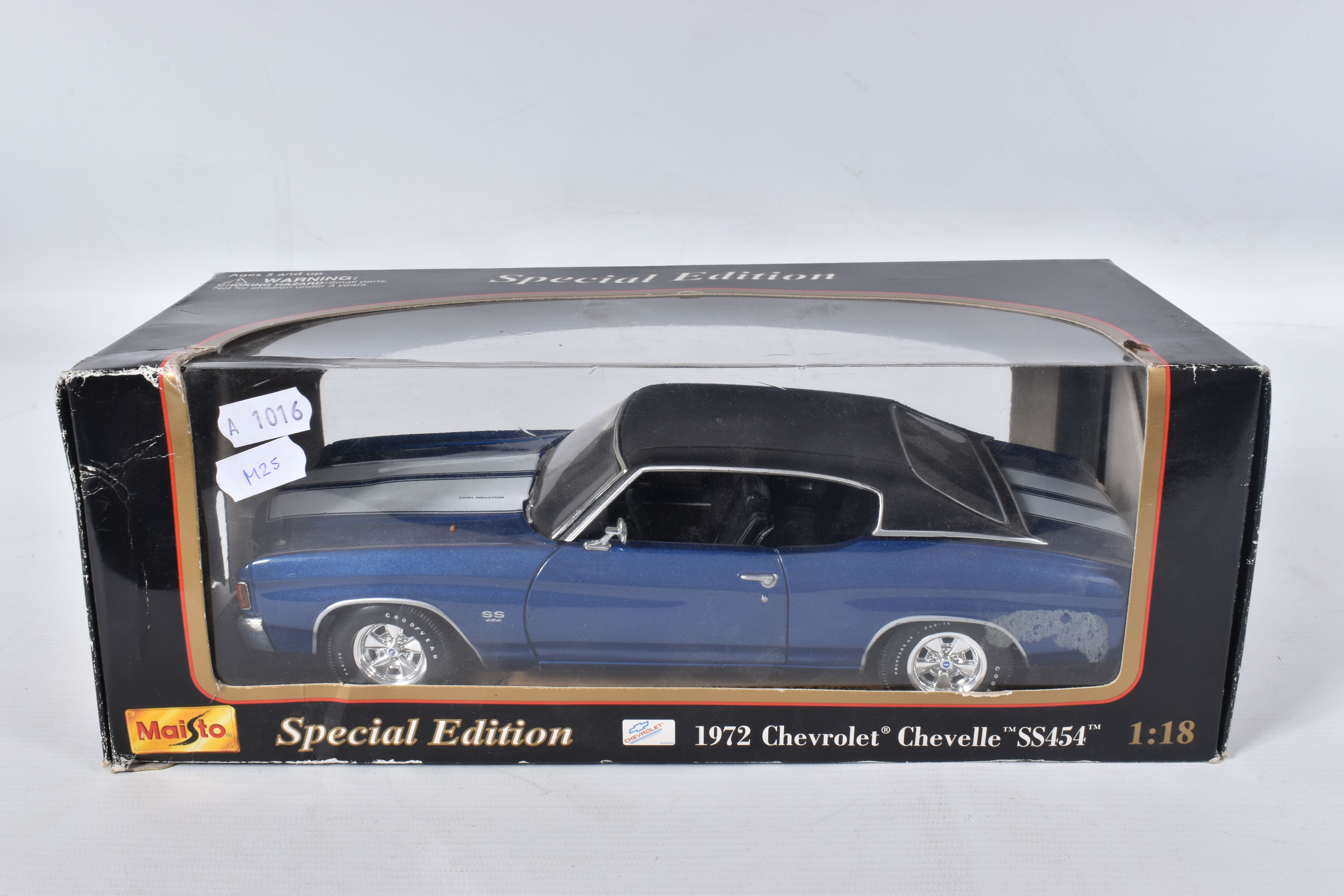 A COLLECTION OF ASSORTED BOXED 1:18 SCALE DIECAST SPORTS CAR MODELS, assorted models of British, - Image 14 of 25