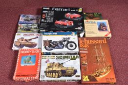 A QUANTITY OF BOXED UNBUILT AND PART BUILT CONSTRUCTION KITS, to include Artesania Latina Humbrol