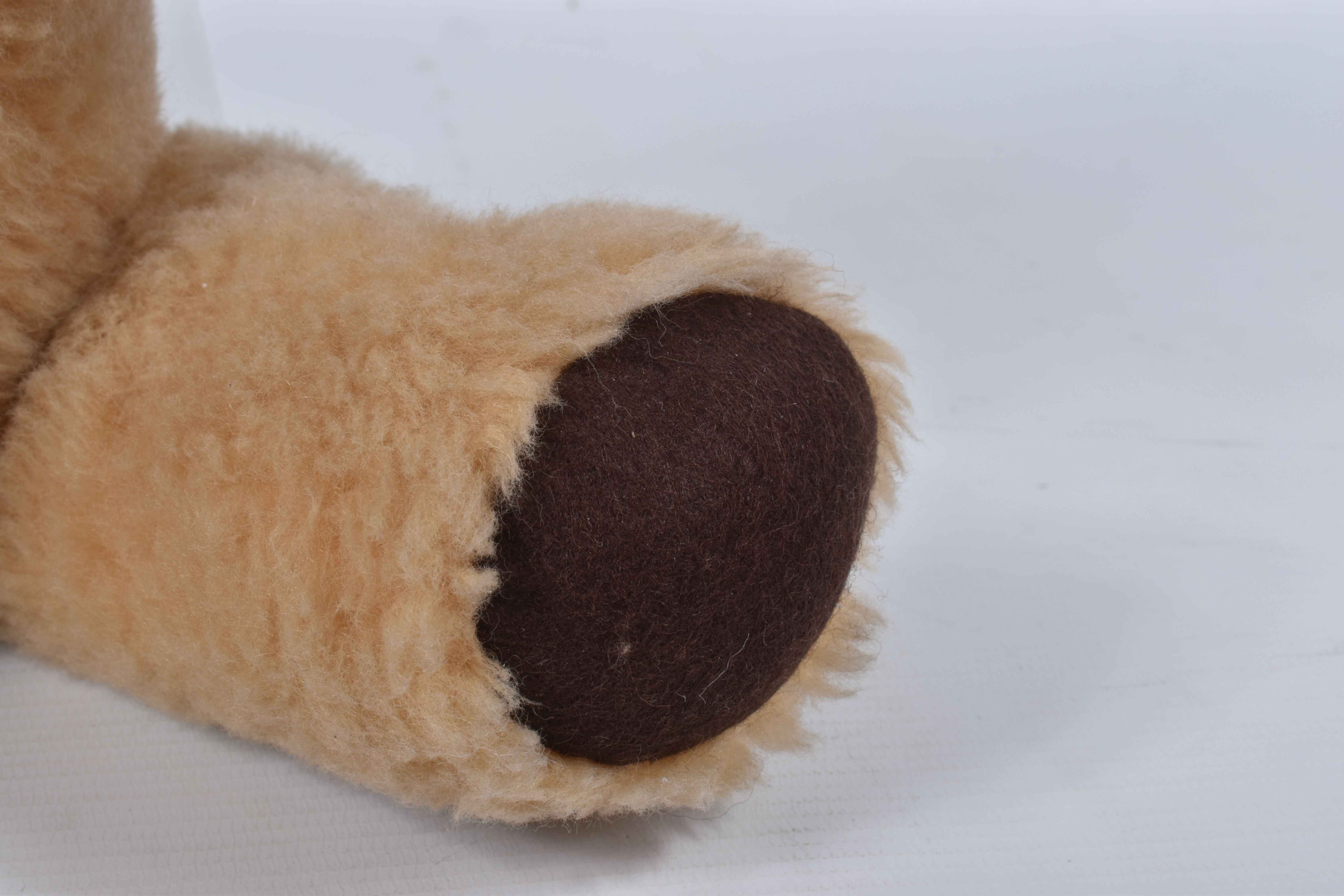 A BROWN WOOL TEDDY BEAR, c. 1950's possibly British or Australian, amber and black glass eyes, - Image 7 of 22