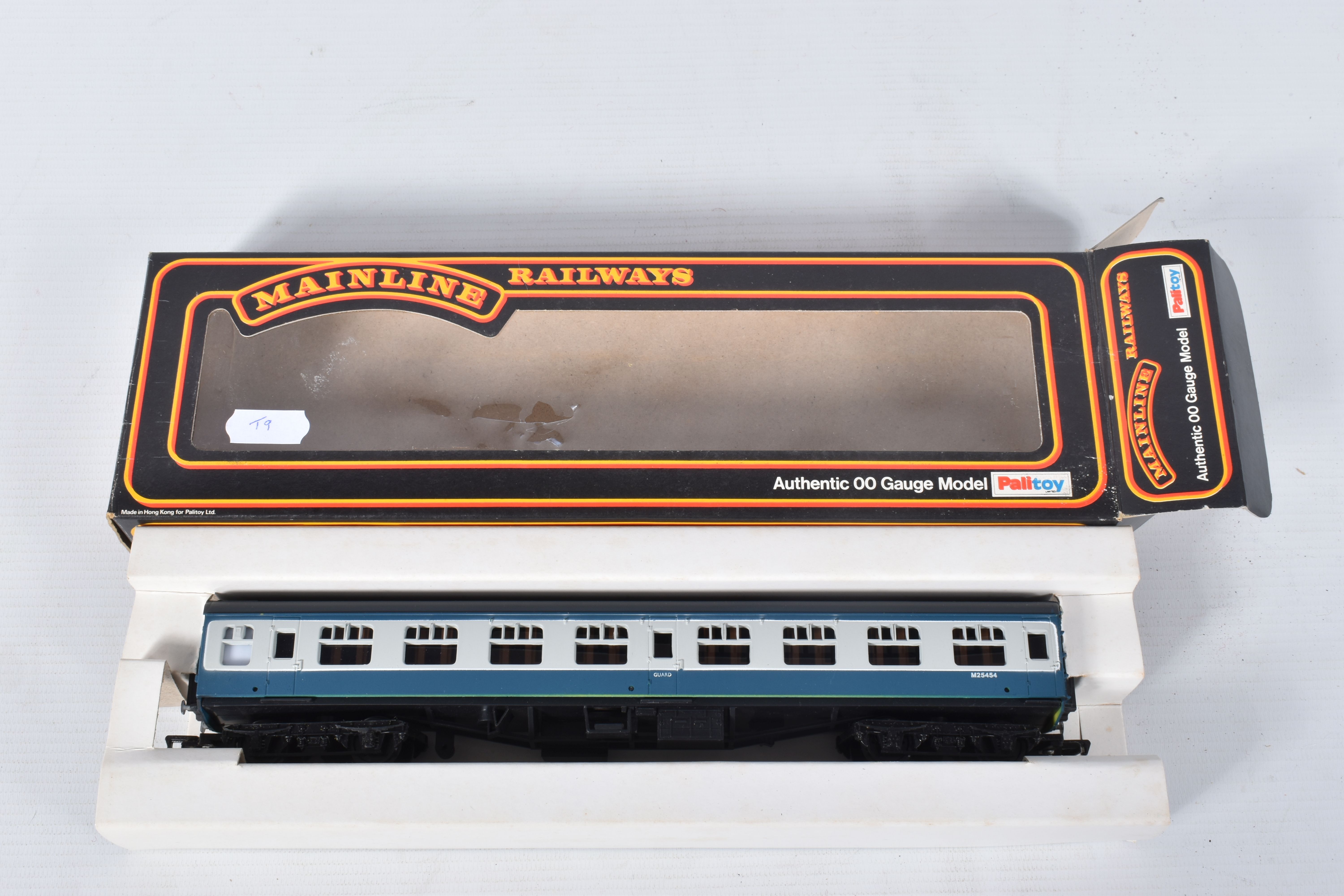 AN UNBOXED MAINLINE OO GAUGE CLASS 45 PEAK LOCOMOTIVE WITH UNPAINTED GREY PLASTIC BODY, possibly one - Image 4 of 8