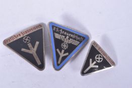 THREE GERMAN GDEUTSCHES FRAUENWERK, women's work membership badges, two are black and silver and one
