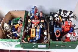 A QUANTITY OF UNBOXED AND ASSORTED ACTION FIGURES AND ROBOTS ETC., to include Tiger Electronics