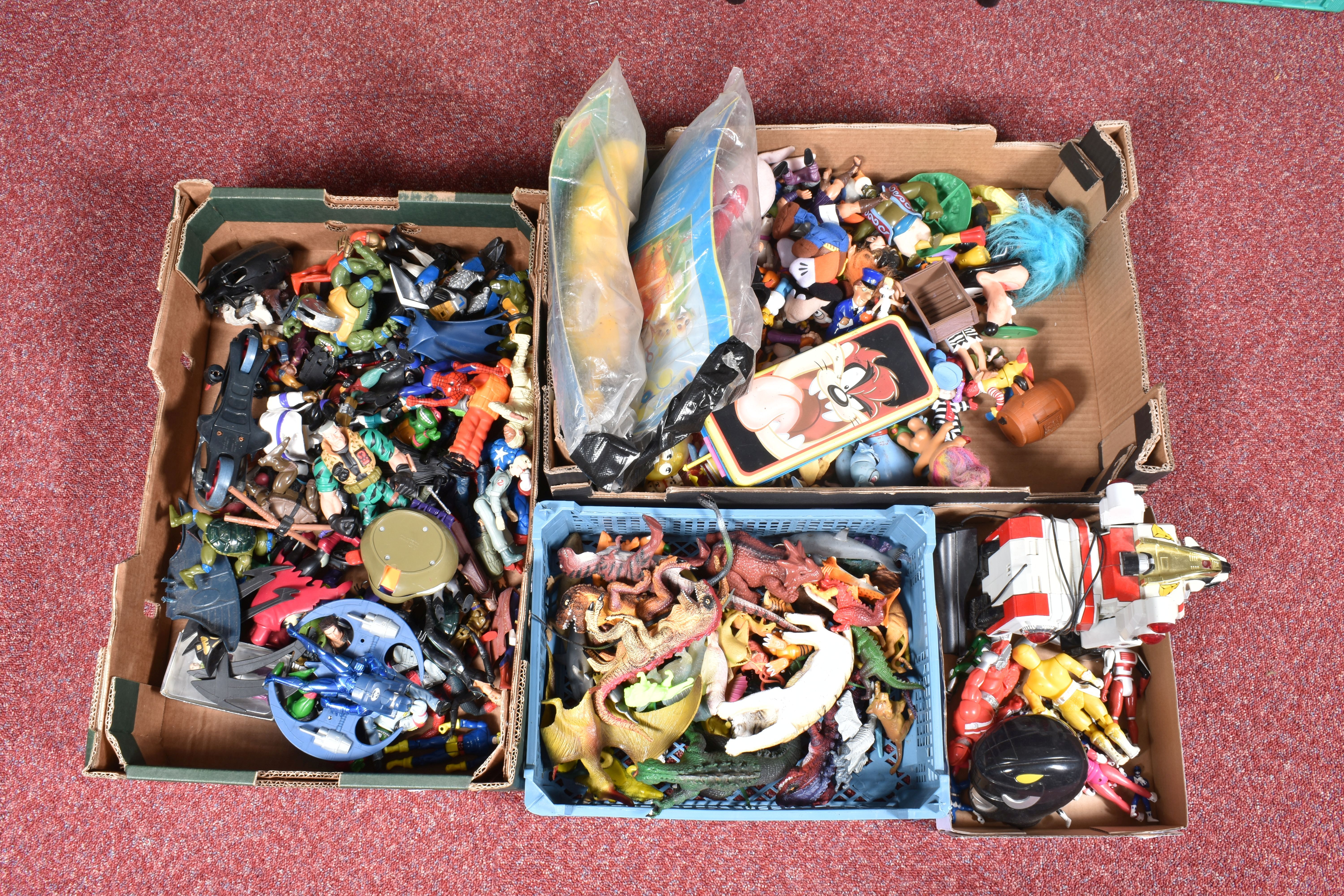 A COLLECTION OF UNBOXED AND ASSORTED ACTION FIGURES AND PLASTIC ANIMALS ETC., to include Power