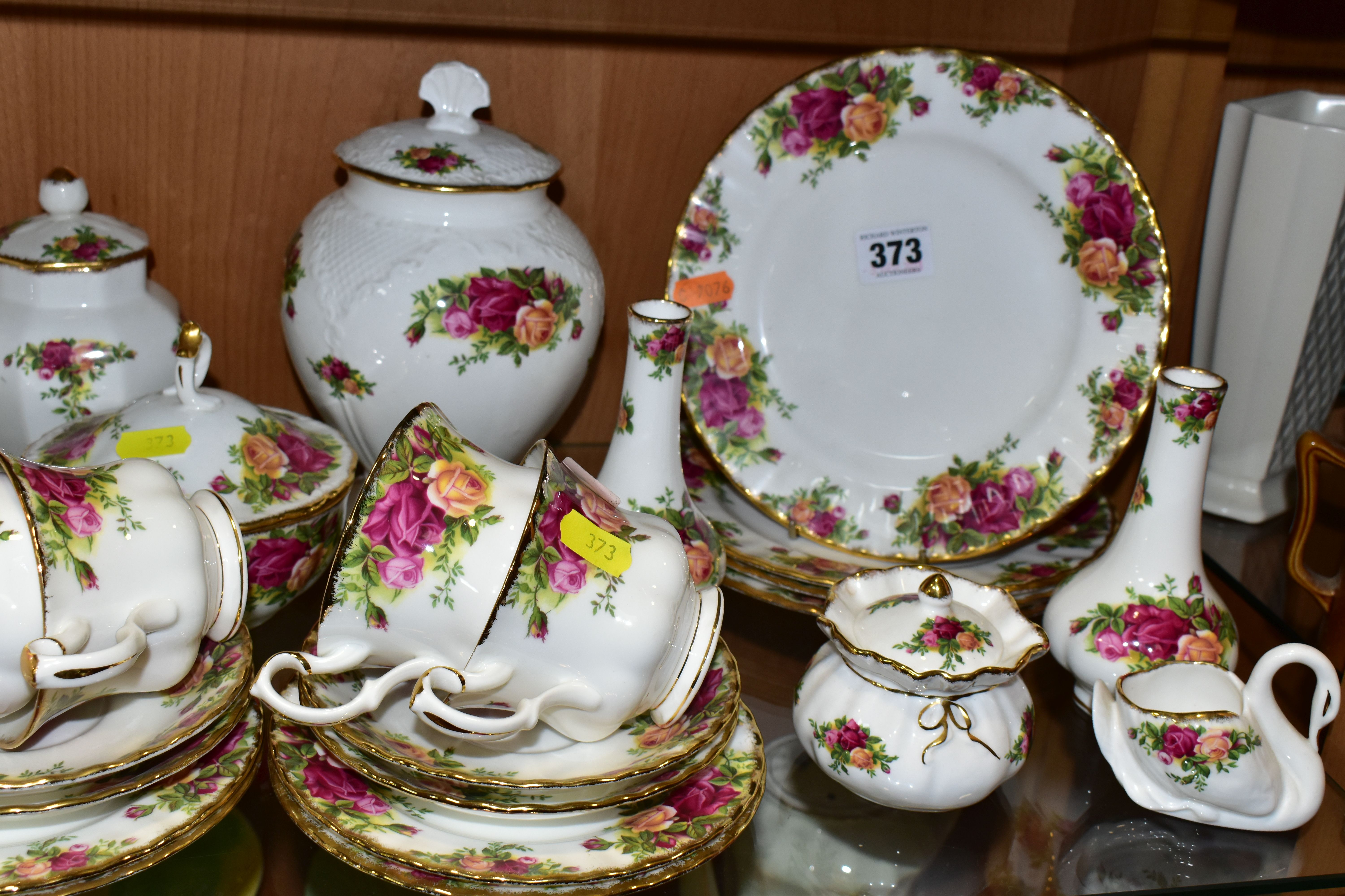 A GROUP OF ROYAL ALBERT 'OLD COUNTRY ROSES' TEAWARES, comprising four side plates (marked as - Image 2 of 6