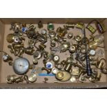 ONE BOX OF MINIATURE BRASS ORNAMENTS, (doll's house pieces) to include oil lamps, roulette wheel,