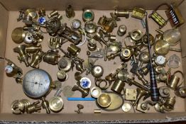 ONE BOX OF MINIATURE BRASS ORNAMENTS, (doll's house pieces) to include oil lamps, roulette wheel,