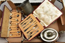 A GEORGE IV SILVER CADDY SPOON AND ASSORTED WHITE METAL WARE, the fiddle pattern caddy spoon, with