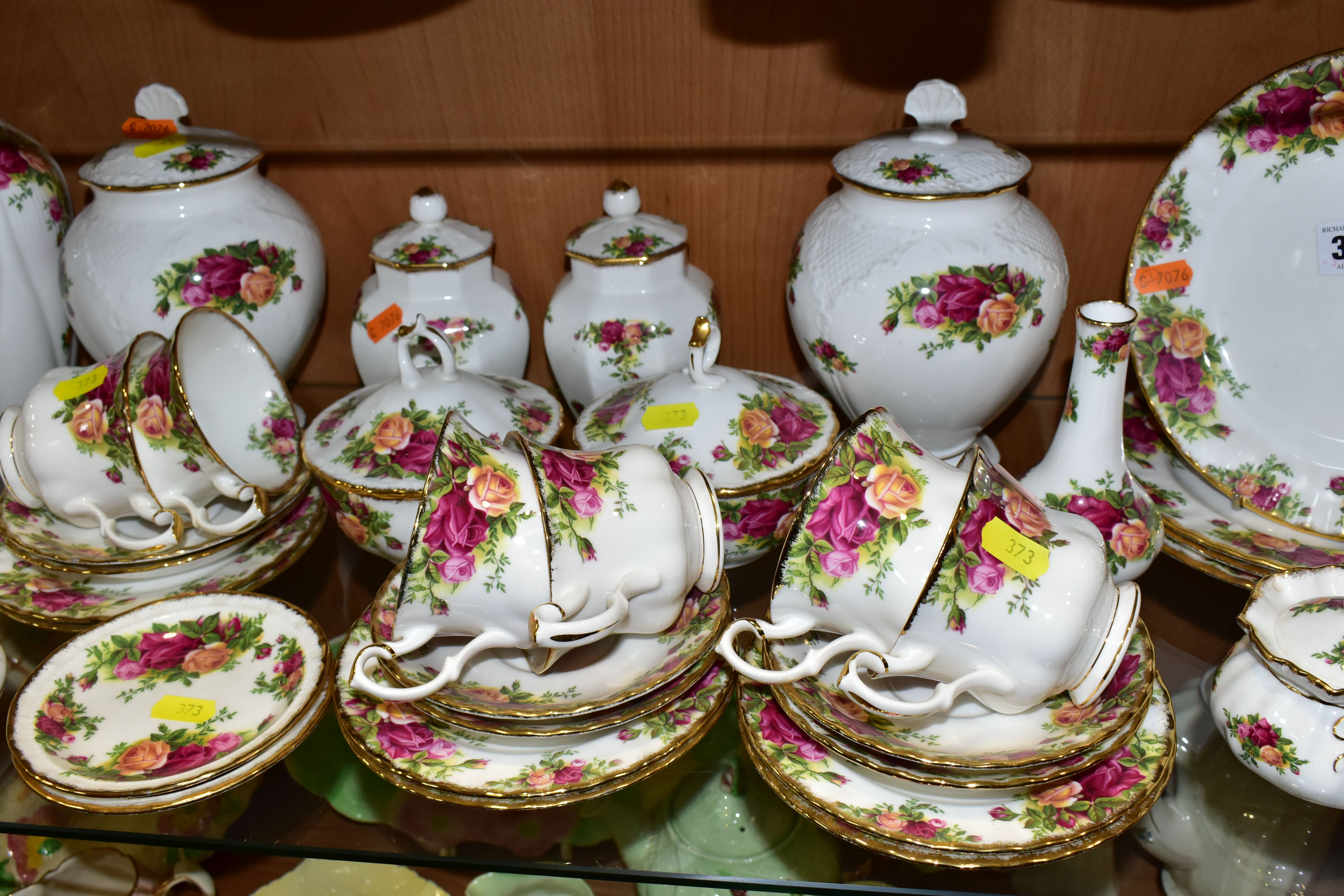 A GROUP OF ROYAL ALBERT 'OLD COUNTRY ROSES' TEAWARES, comprising four side plates (marked as - Image 3 of 6