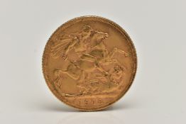 AN EARLY 20TH CENTURY FULL GOLD SOVEREIGN COIN, obverse depicting Edward VII, reverse George and the