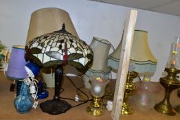 ELEVEN ASSORTED TABLE LAMPS AND BRASS OIL LAMPS, including a reproduction Tiffany style leaded glass