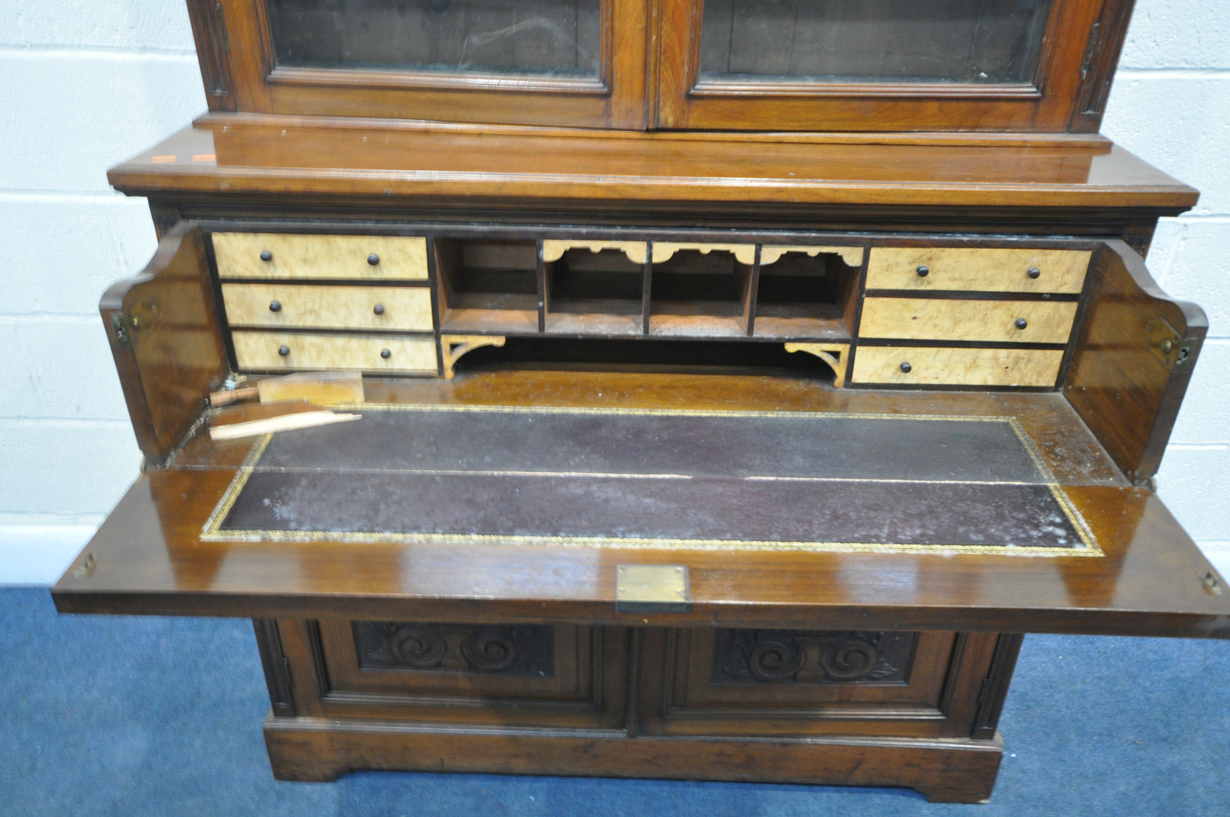 A LATE 19TH/EARLY 20TH CENTURY WALNUT SECRETAIRE BOOKCASE, the top with two glazed doors, over a - Image 4 of 5