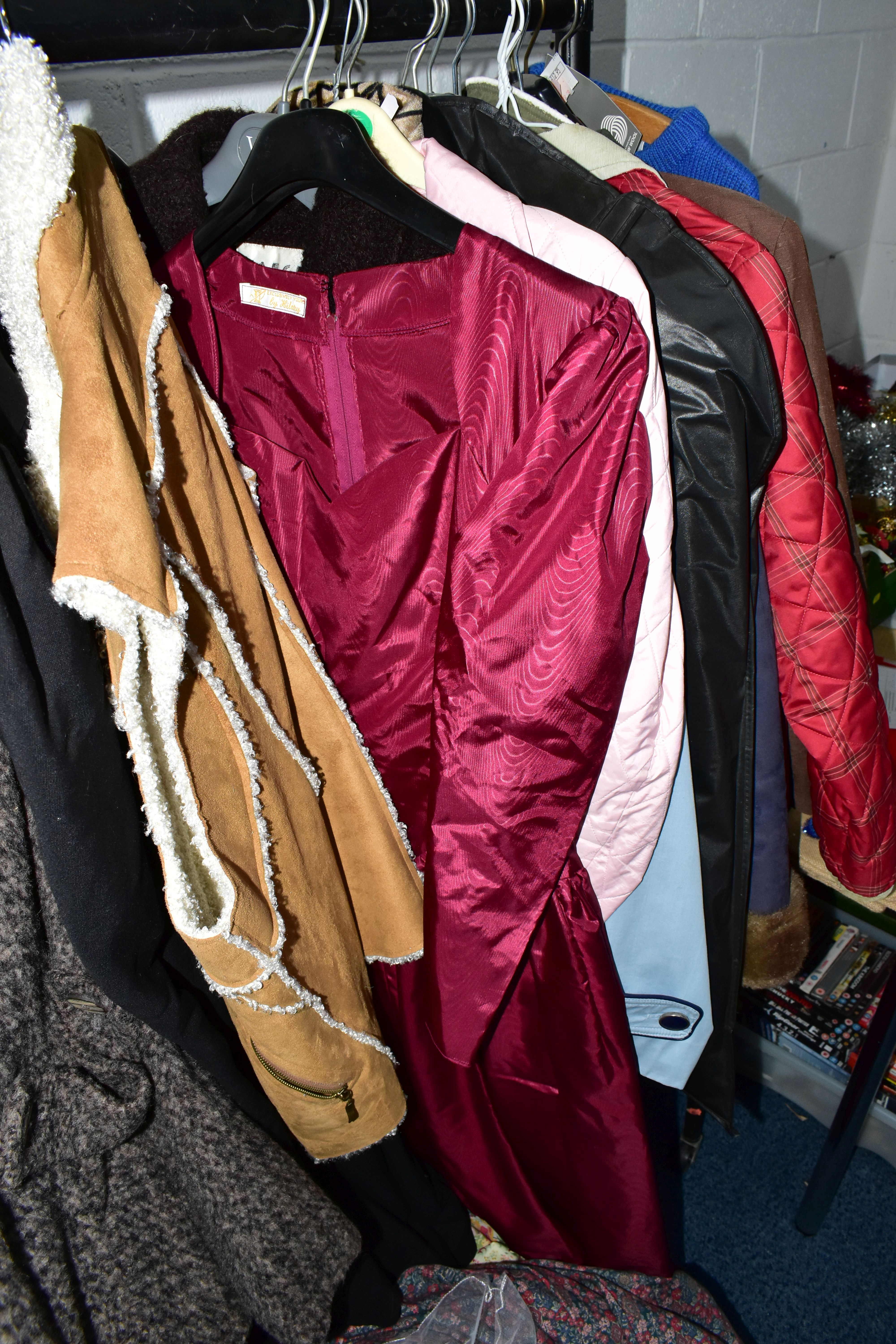 A RAIL AND TWO BOXES OF LADIES CLOTHING, to include coats, jackets, faux furs, sheepskins, skirts - Image 18 of 19