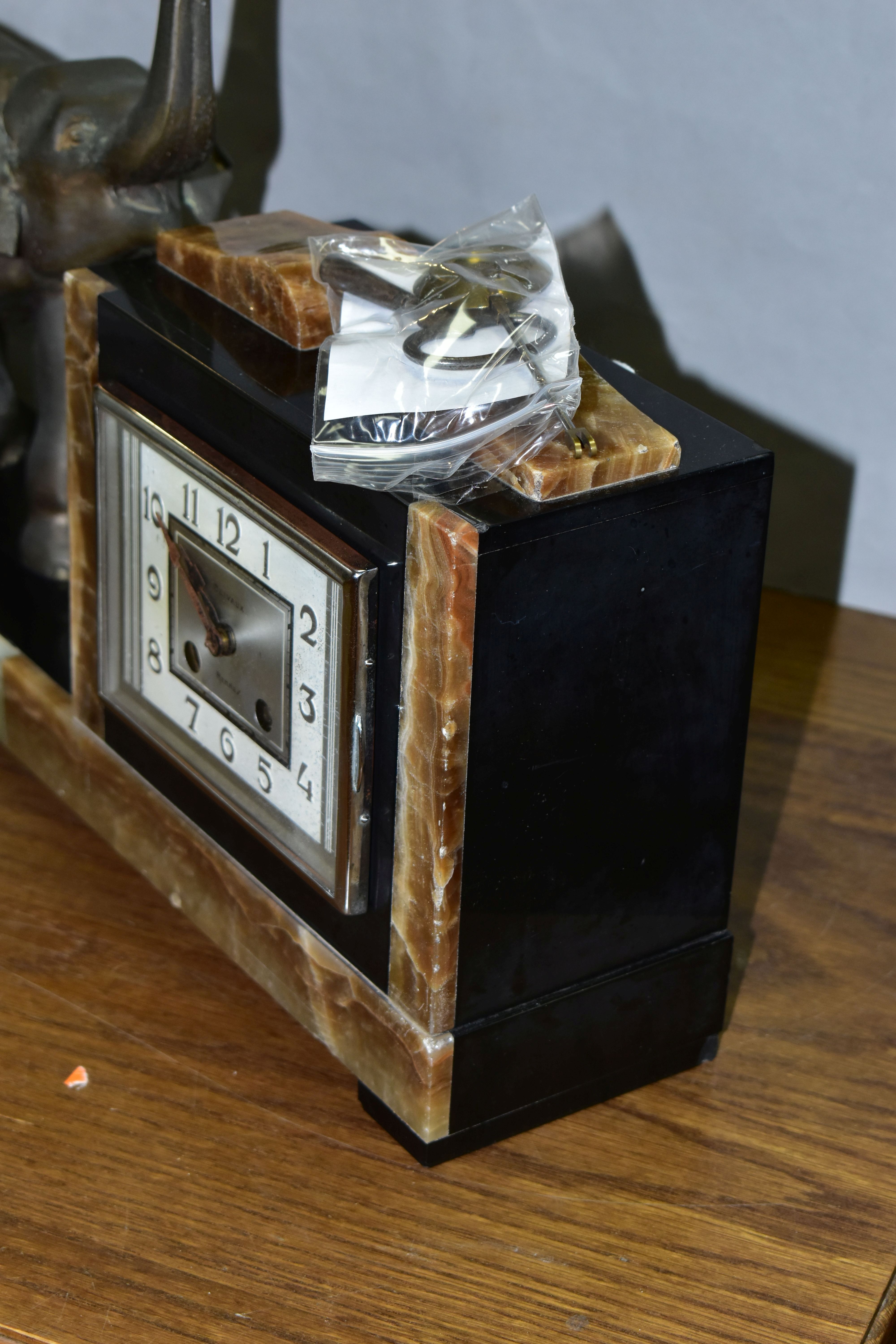 A FRENCH ART DECO MARBLE MANTEL CLOCK, Olivaux Renn, with key and pendulum and figure of an elephant - Image 5 of 8