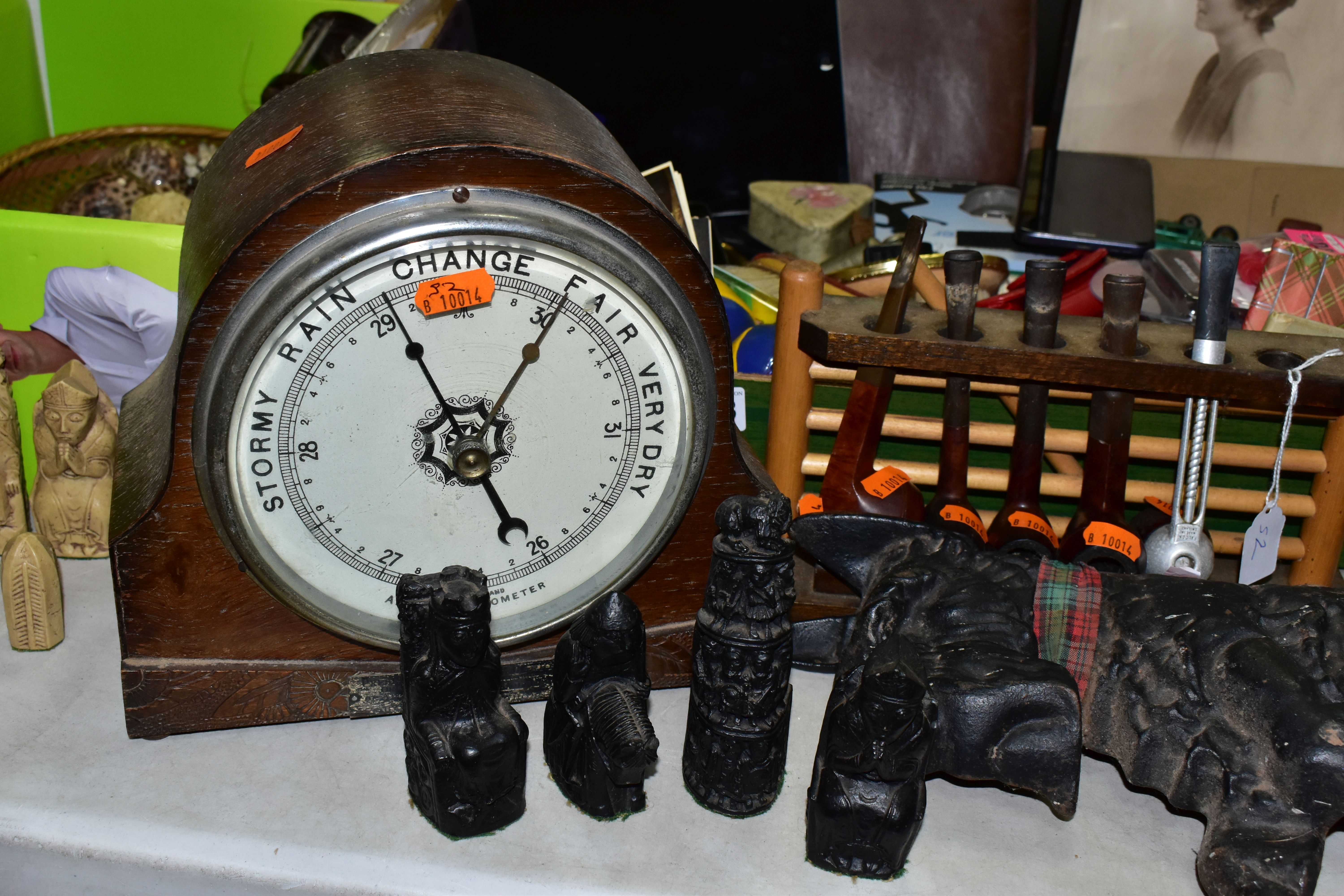 THREE BOXES OF VINTAGE FISHING REELS, SEA SHELL, CHESS SET AND SUNDRIES, to include a Bakelite - Image 3 of 14