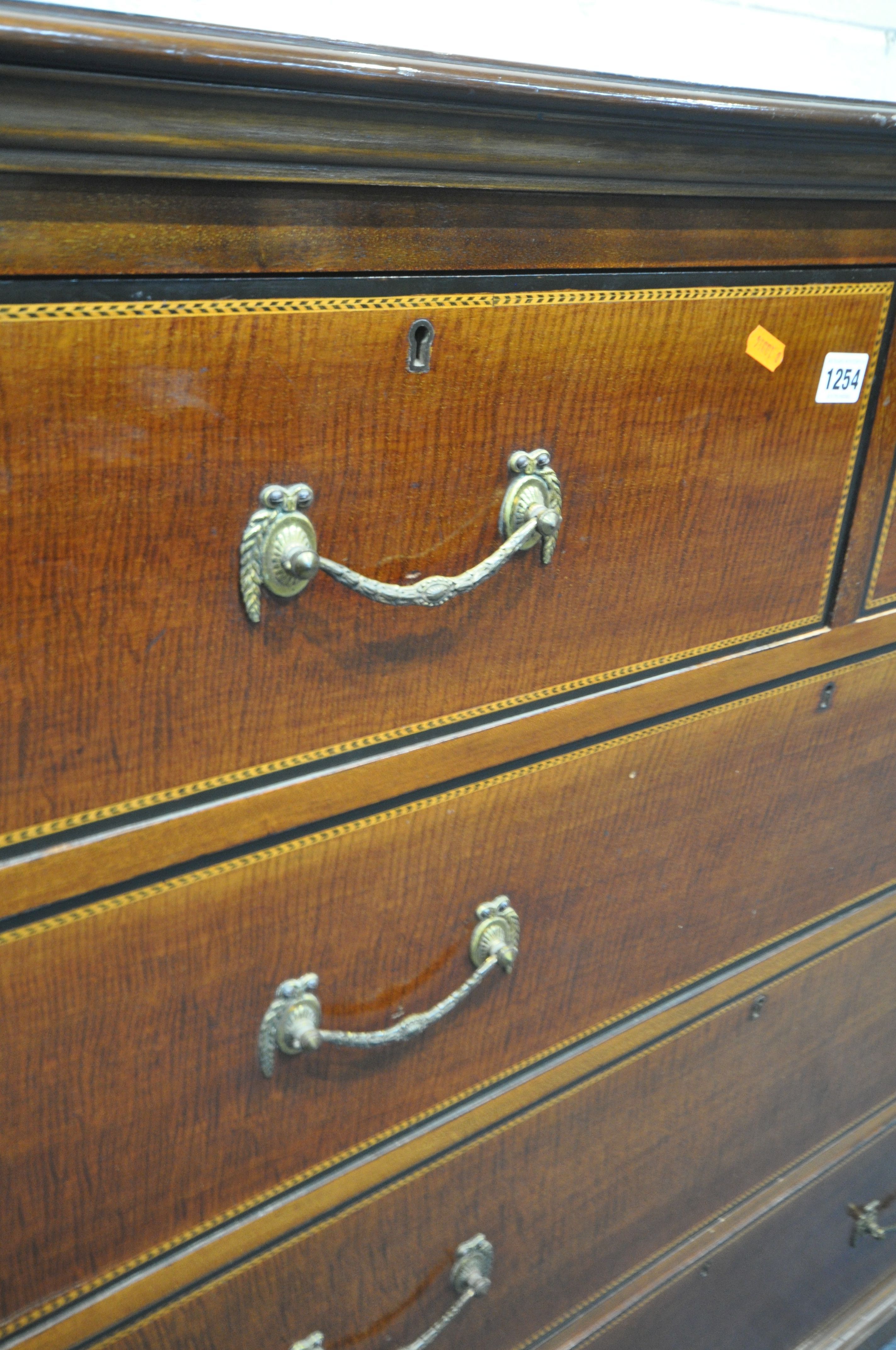 A 20TH CENTURY GEORGIAN STYLE MAHOGANY AND HERRINGBONE INLAID CHEST OF TWO OVER THREE LONG - Image 4 of 5