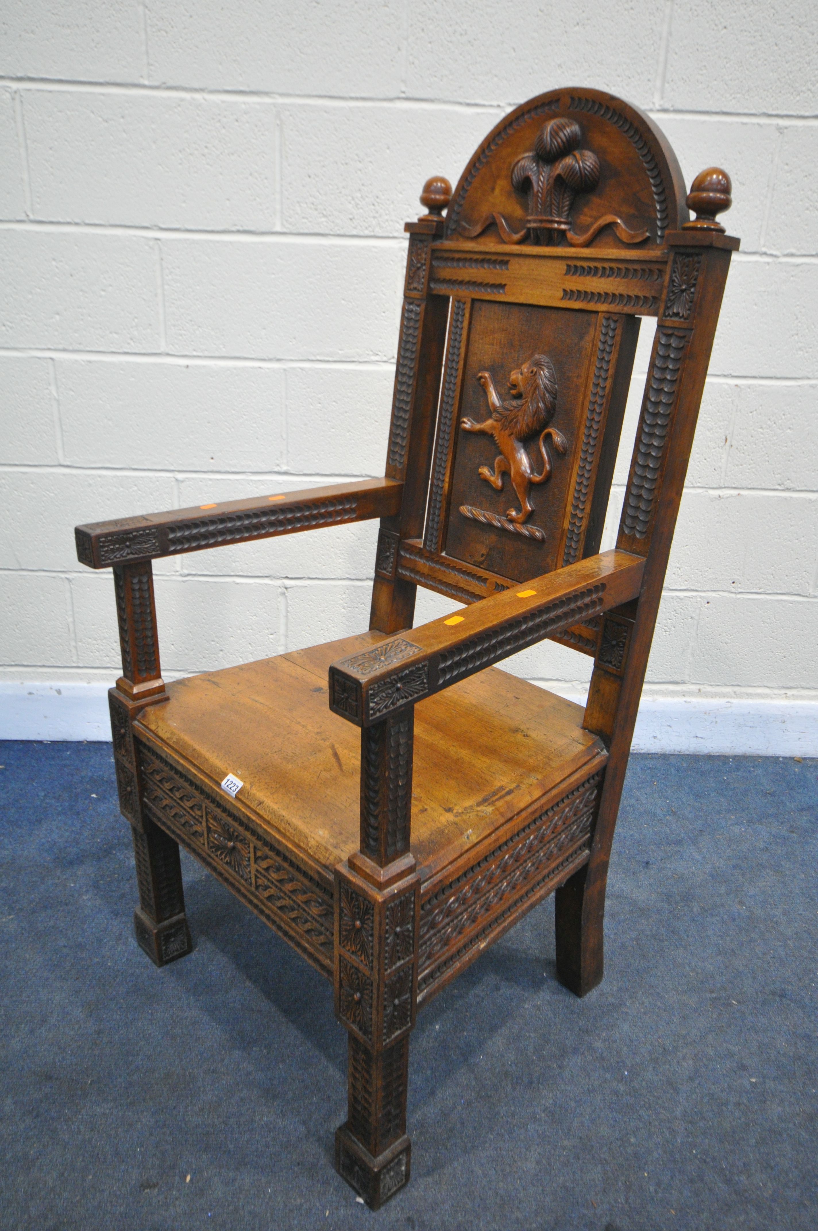A LATE 19TH/ EARLY 20TH CENTURY CARVED OAK WAINSCOT CHAIR, the arched top depicting - Image 2 of 7