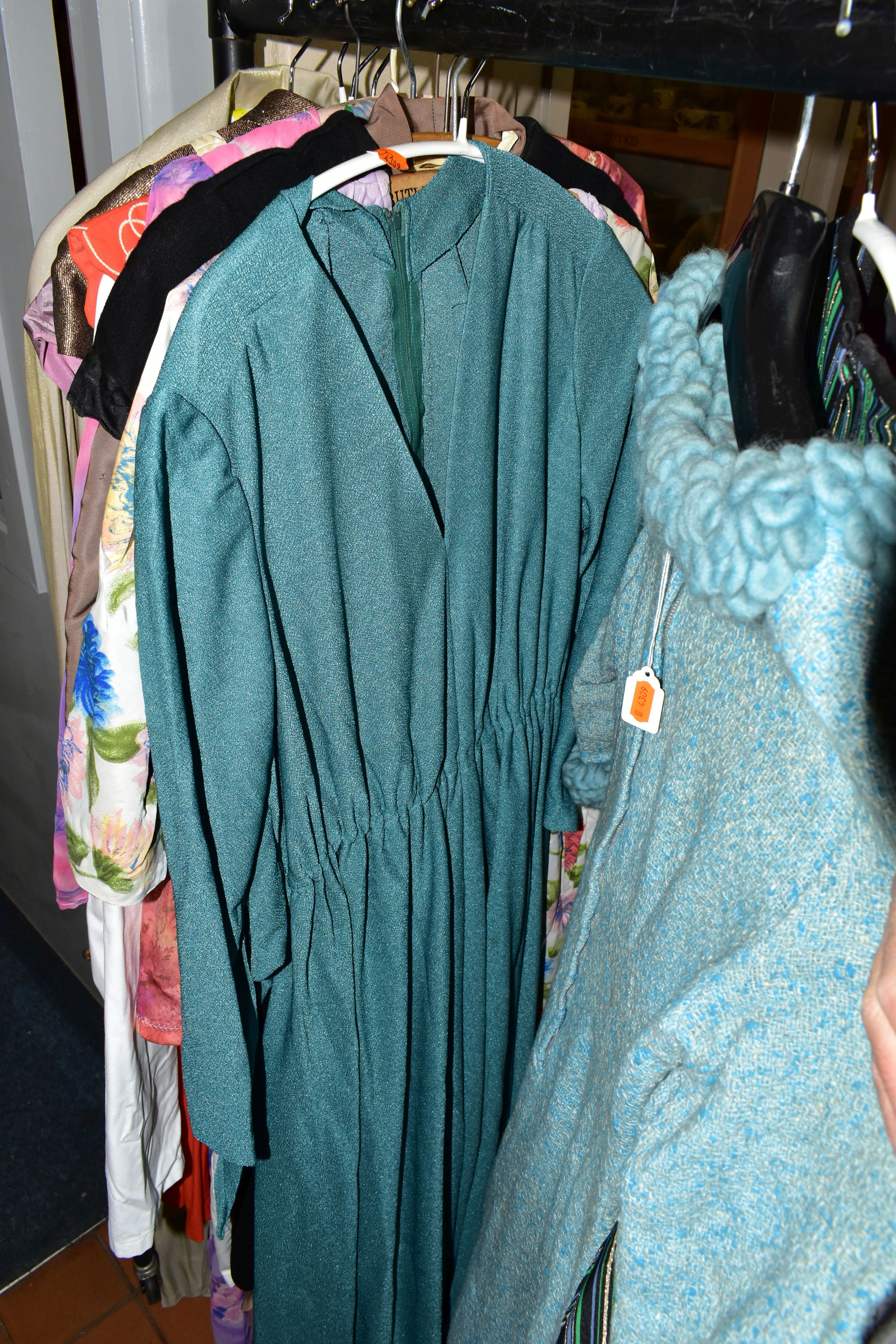 A COLLECTION OF VINTAGE CLOTHING, to include 1960's and 1970's dresses, gent's suits, jackets and - Image 11 of 14