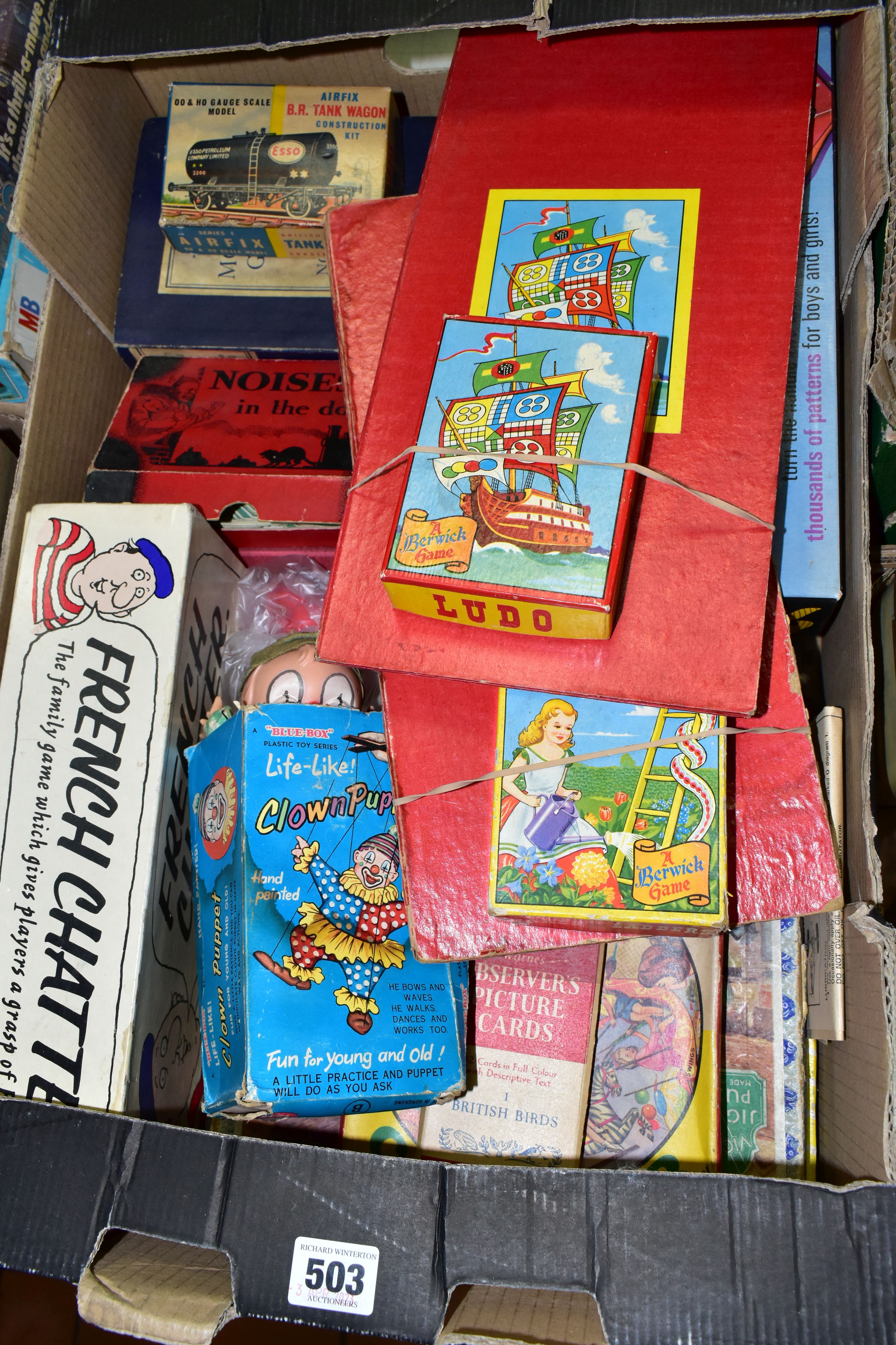 A QUANTITY OF ASSORTED VINTAGE TOYS, GAMES AND PUZZLES ETC., to include Waddington's Ideal Home Kit, - Image 2 of 8