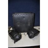 A PAIR OF STRAND QUARTET F STAGE LIGHTS inside carry case (UNTESTED)