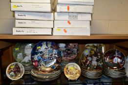 A LARGE QUANTITY OF CAT THEMED COLLECTOR'S PLATES, comprising twelve limited edition Konic porcelain