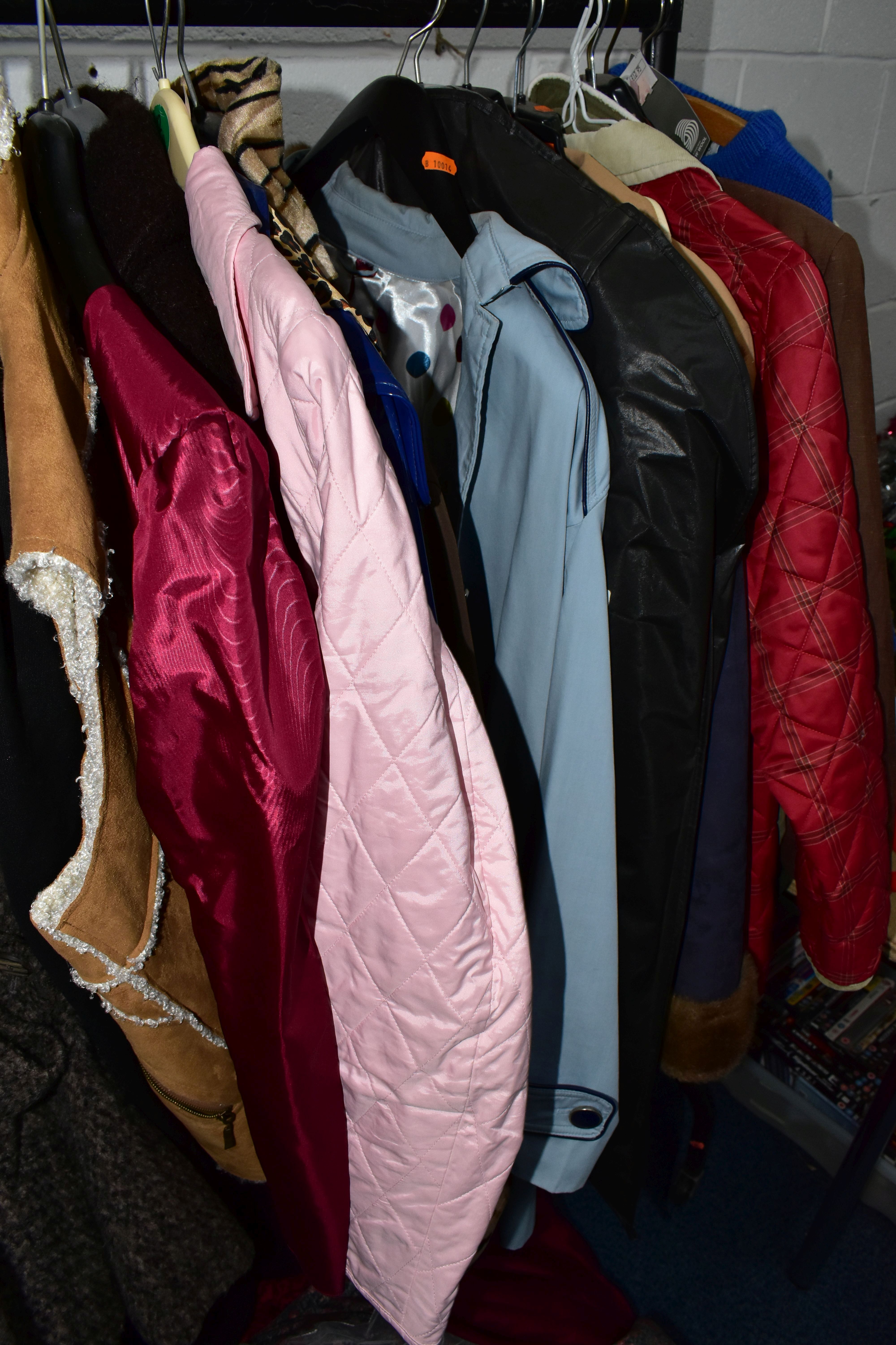 A RAIL AND TWO BOXES OF LADIES CLOTHING, to include coats, jackets, faux furs, sheepskins, skirts - Image 19 of 19