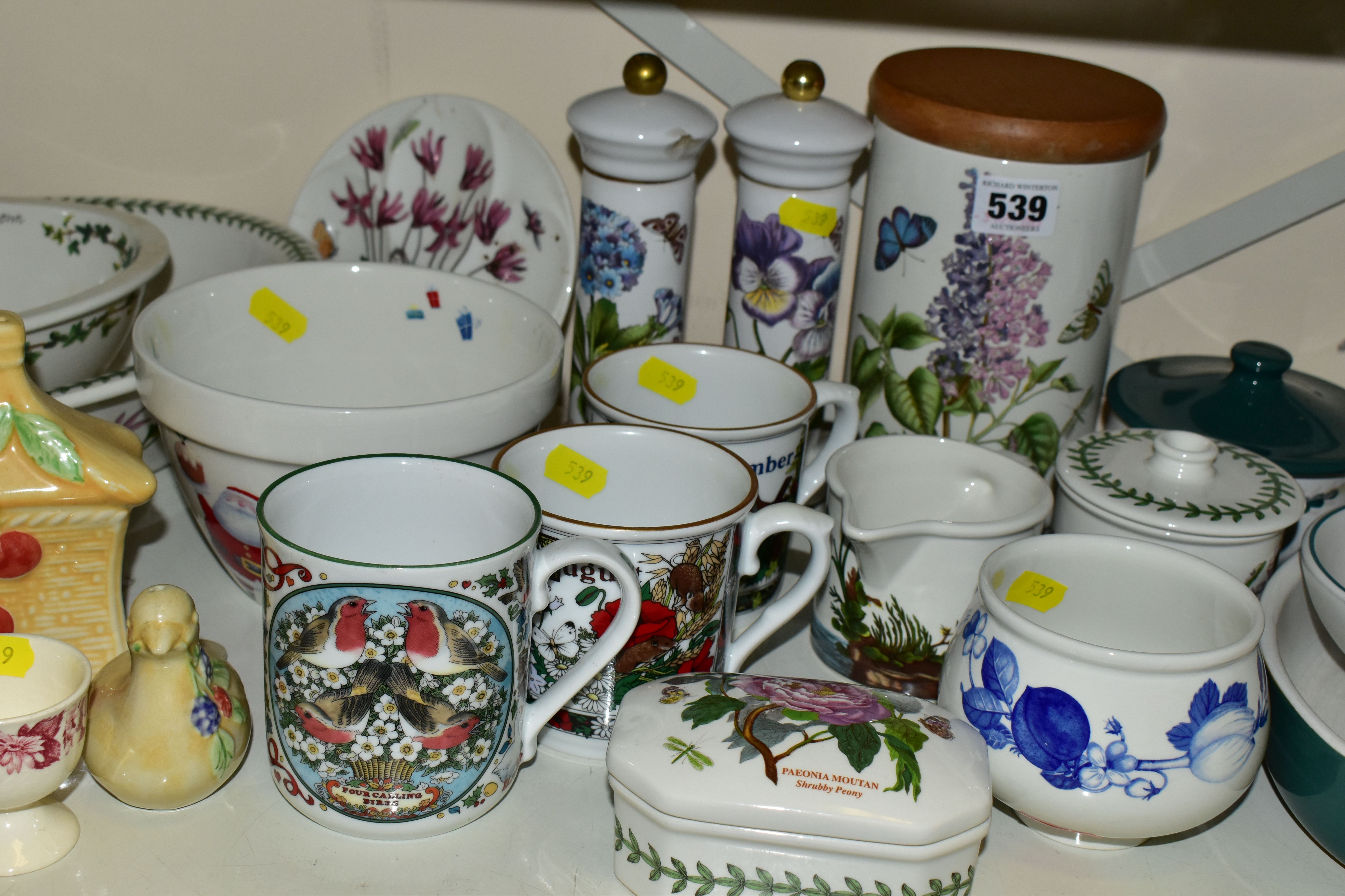 A SMALL QUANTITY OF PORTMEIRION, ROYAL WORCESTER, DENBY 'GREENWHEAT' PATTERN TEA AND DINNERWARE, - Image 5 of 6