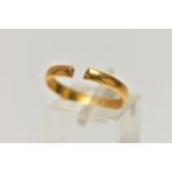 A 22CT GOLD BAND RING, polished split band, hallmarked 22ct Birmingham, approximate gross weight 3.1