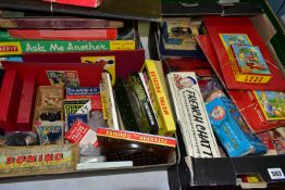 A QUANTITY OF ASSORTED VINTAGE TOYS, GAMES AND PUZZLES ETC., to include Waddington's Ideal Home Kit,