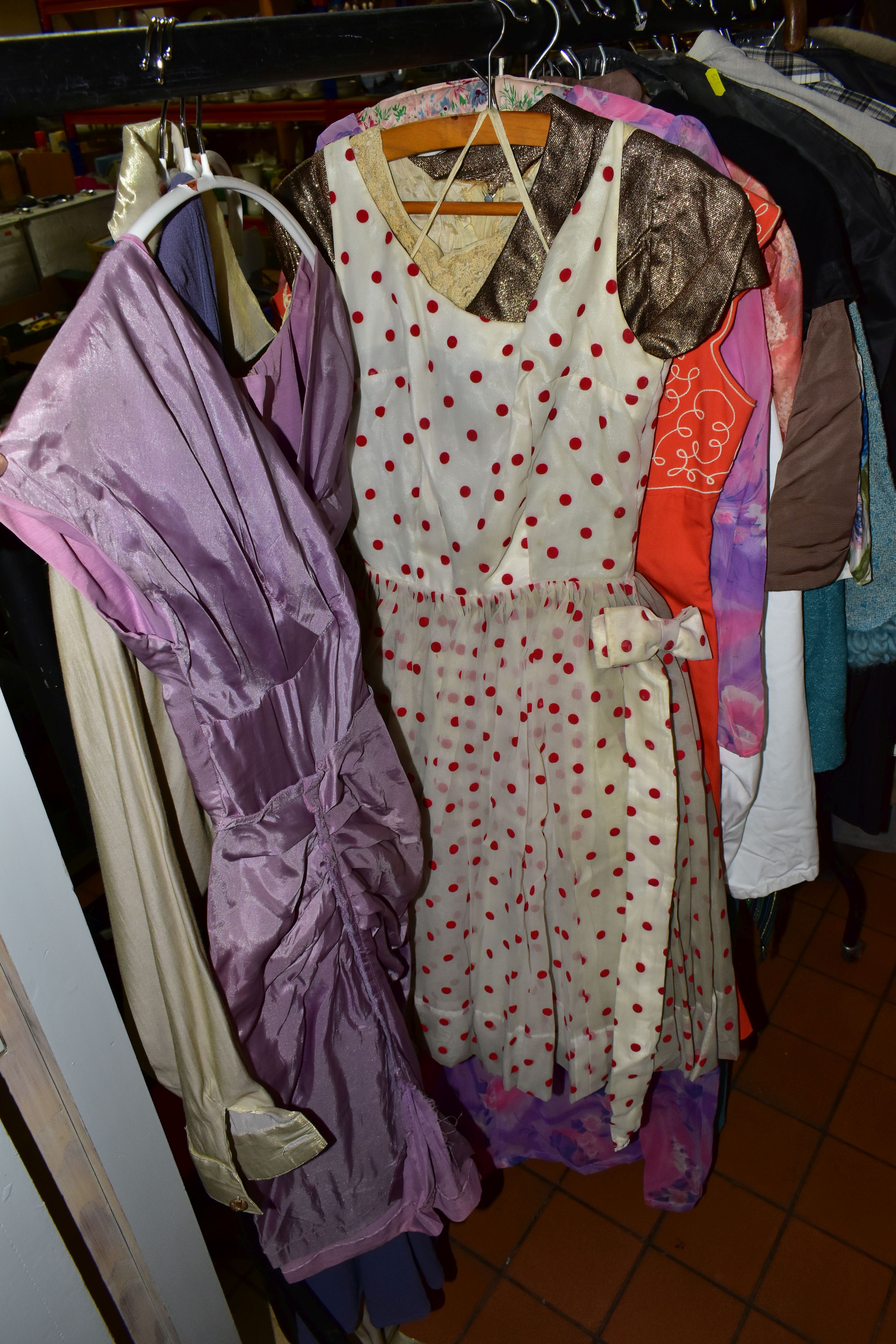 A COLLECTION OF VINTAGE CLOTHING, to include 1960's and 1970's dresses, gent's suits, jackets and - Image 14 of 14