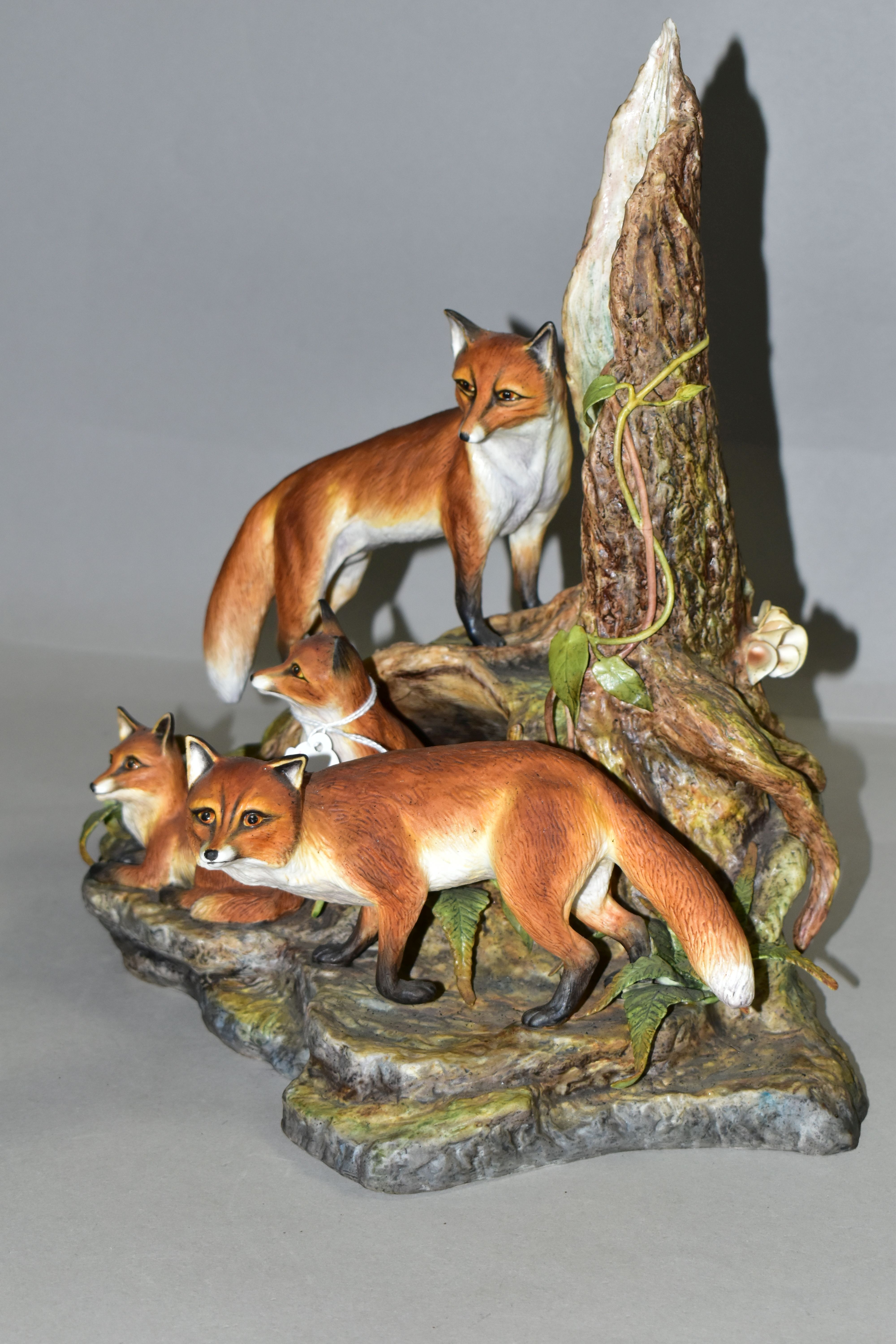 A BOEHM SCULPTURE OF A FAMILY OF FOXES, in a naturalistic woodland setting, limited edition, from - Image 2 of 5