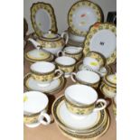 WEDGWOOD 'INDIA' PART DINNER SERVICE, to include cups, saucers, teapot, milk jug, covered sugar