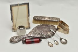 A PARCEL OF ASSORTED SILVER AND WHITE METAL, MOSTLY 20TH CENTURY, comprising a late Victorian double