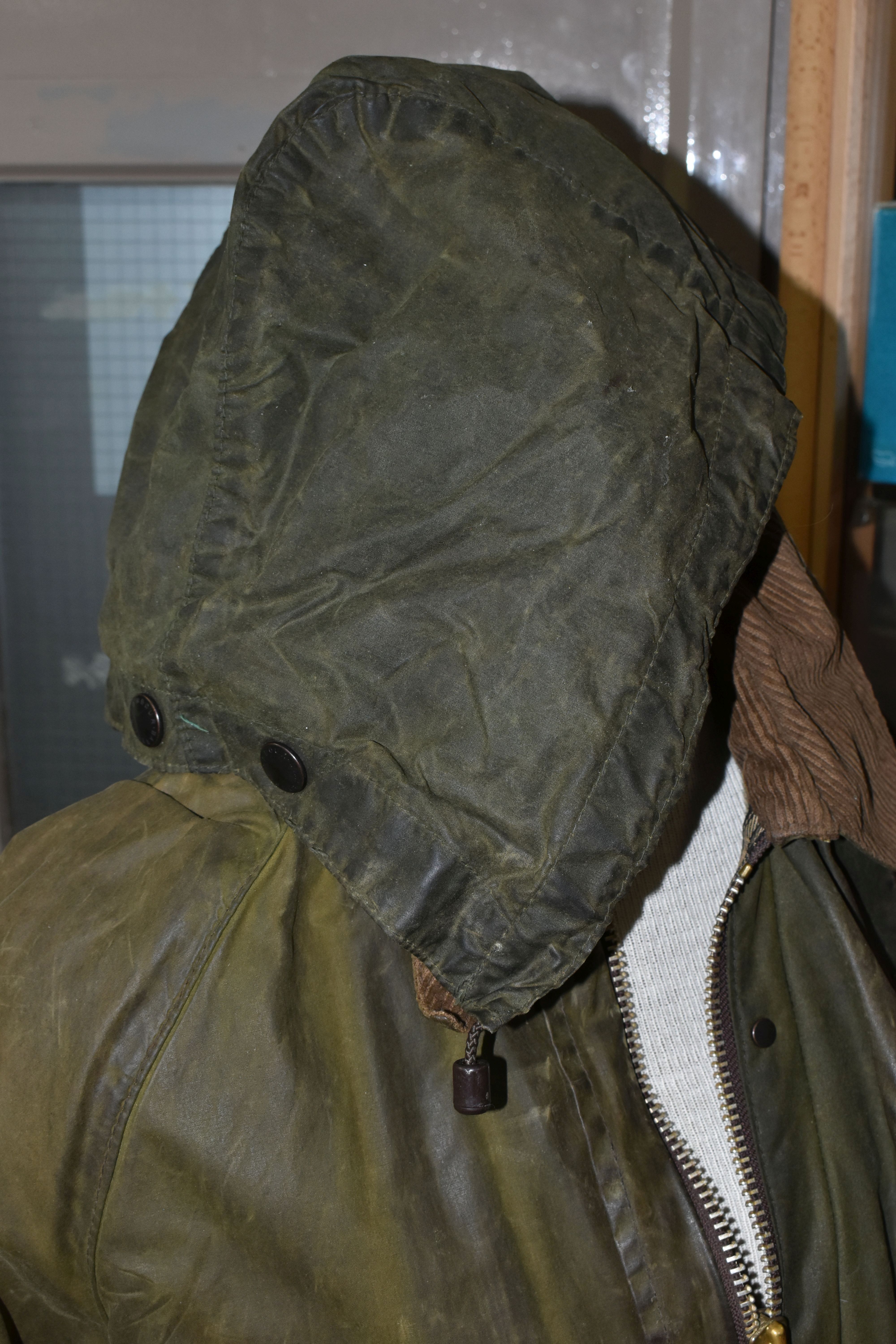 A BARBOUR WAX JACKET, 'Gamefair' style, size 102cm/40 , with detachable hood (1) (Condition - Image 9 of 9