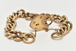 A HEAVY 9CT GOLD CURB LINK BRACELET, large links, hallmarked 9ct London, makers mark 'MFld',