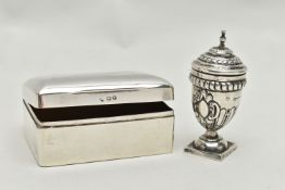 A LATE VICTORIAN SILVER PLAIN RECTANGULAR BOX, hinged cover with gilt interior, Mappin Brothers