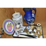 A BOX AND LOOSE MILITARY BADGES, CERAMICS AND SUNDRY ITEMS, to include a Royal Garrison Artillery