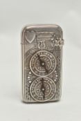 AN EARLY 20TH CENTURY AMERICAN GORHAM CO SILVER PLATED NOVELTY VESTA CASE, the front with King of