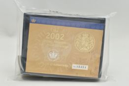 A ROYAL MINT 2002 GOLD PROOF SOVEREIGN COIN, shield design single year by Timothy Noad in unopened