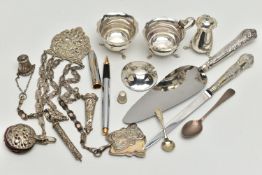 A SMALL PARCEL OF 20TH CENTURY SILVER AND PLATE, ETC comprising an Elizabeth II Kings pattern silver