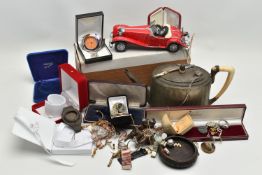 A BOX OF ASSORTED ITEMS, to include a Franklin Mint Precision model car, watch movements including