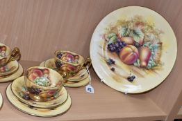 TWENTY PIECES OF AYNSLEY ORCHARD GOLD TEA/DINNER WARES, comprising two dinner plates (one