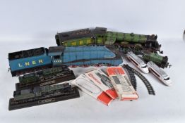 TWO MODERN TINPLATE MODELS OF FAMOUS LOCOMOTIVES, 'Flying Scotsman' and 'Mallard', a distressed