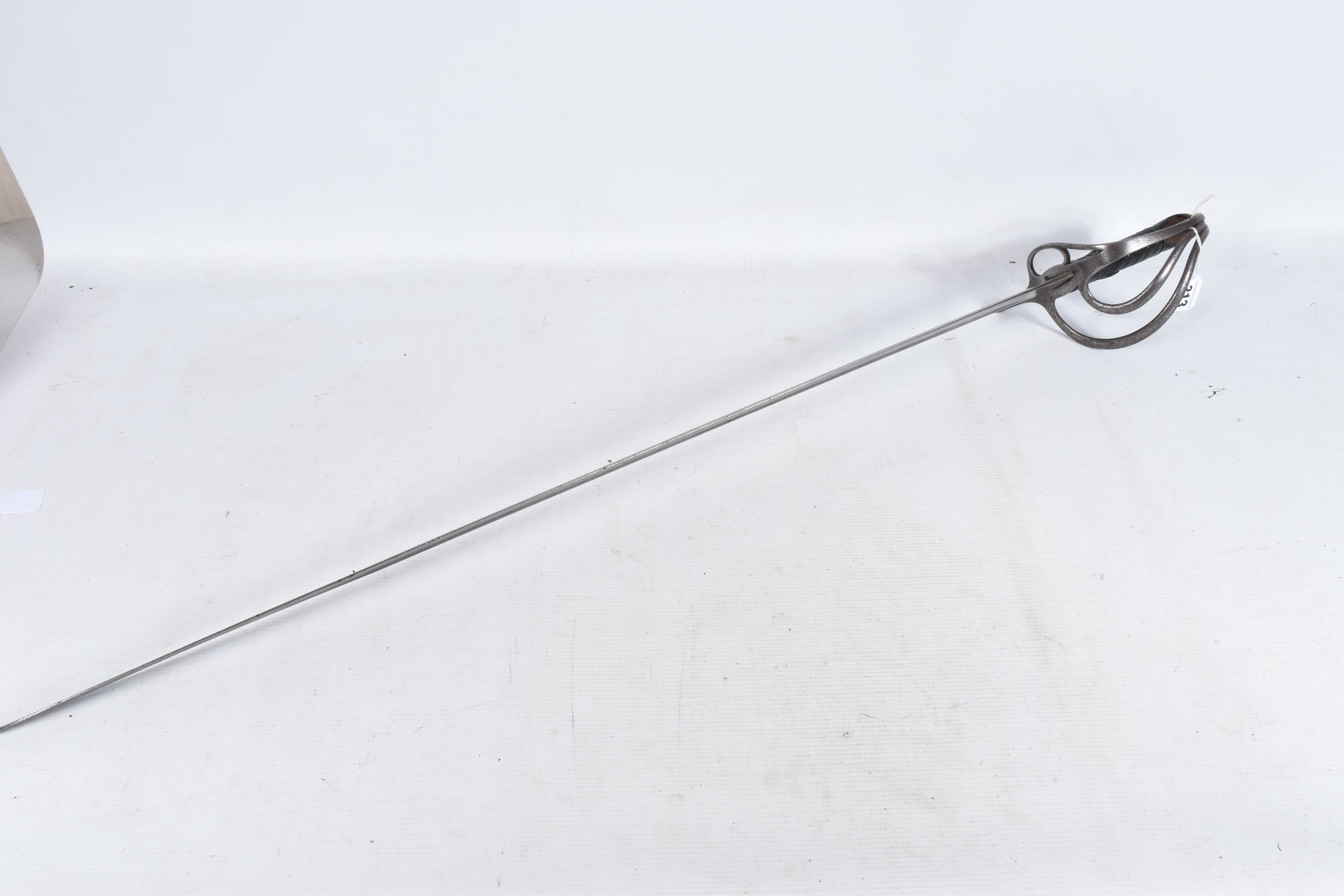 AN EARLY TWENTIETH CENTURY SWORD WITH METAL SCABBARD, there are no markings on the blade or - Image 5 of 8