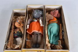 THREE BOXED PELHAM SL63 PUPPETS FATHER BEAR, MOTHER BEAR AND BABY BEAR, all with 1963 label to