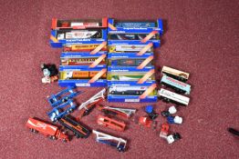 A TRAY OF BOXED AND UNBOXED PLAYWORN CORGI SUPERHAULERS LORRIES AND CAR TRANSPORTER MODEL