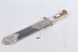 A WW2 ERA GERMAN RAD ENLISTED MANS HEWER, THE BLADE IS ETCHED WITH THE MOTTO ARBIET ADELT (work