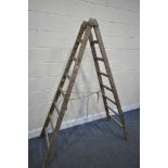 A VINTAGE FRENCH DECORATORS LADDER, stamped Richomme Echelles of Nantes, height 201cm (condition:-