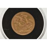 A FULL GOLD SOVEREIGN COIN 1894 VICTORIA, old head 7.988 0.916 fine.22.05 mm