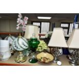 A GROUP OF LAMPS, JARDINIERES AND OTHER DECORATIVE HOMEWARES, to include a green art glass covered