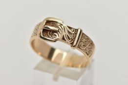 A GENTS 9CT YELLOW GOLD BUCKLE RING, scrolling detail, hallmarked 9ct Birmingham, ring size Z1,